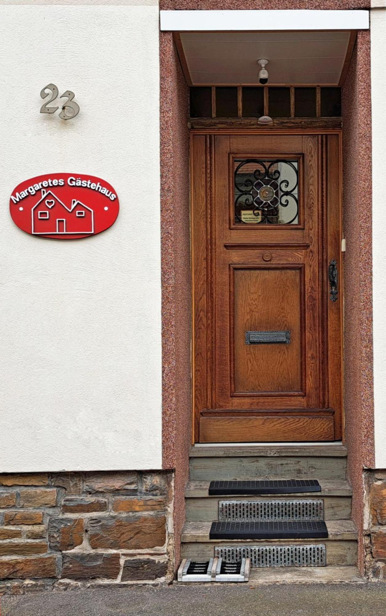 Margaretes Gaestehaus Am Rheinsteig Wanderer Radfahrer Familien Business-Reisende Wlan Gratis Rheinbrohl Exterior foto